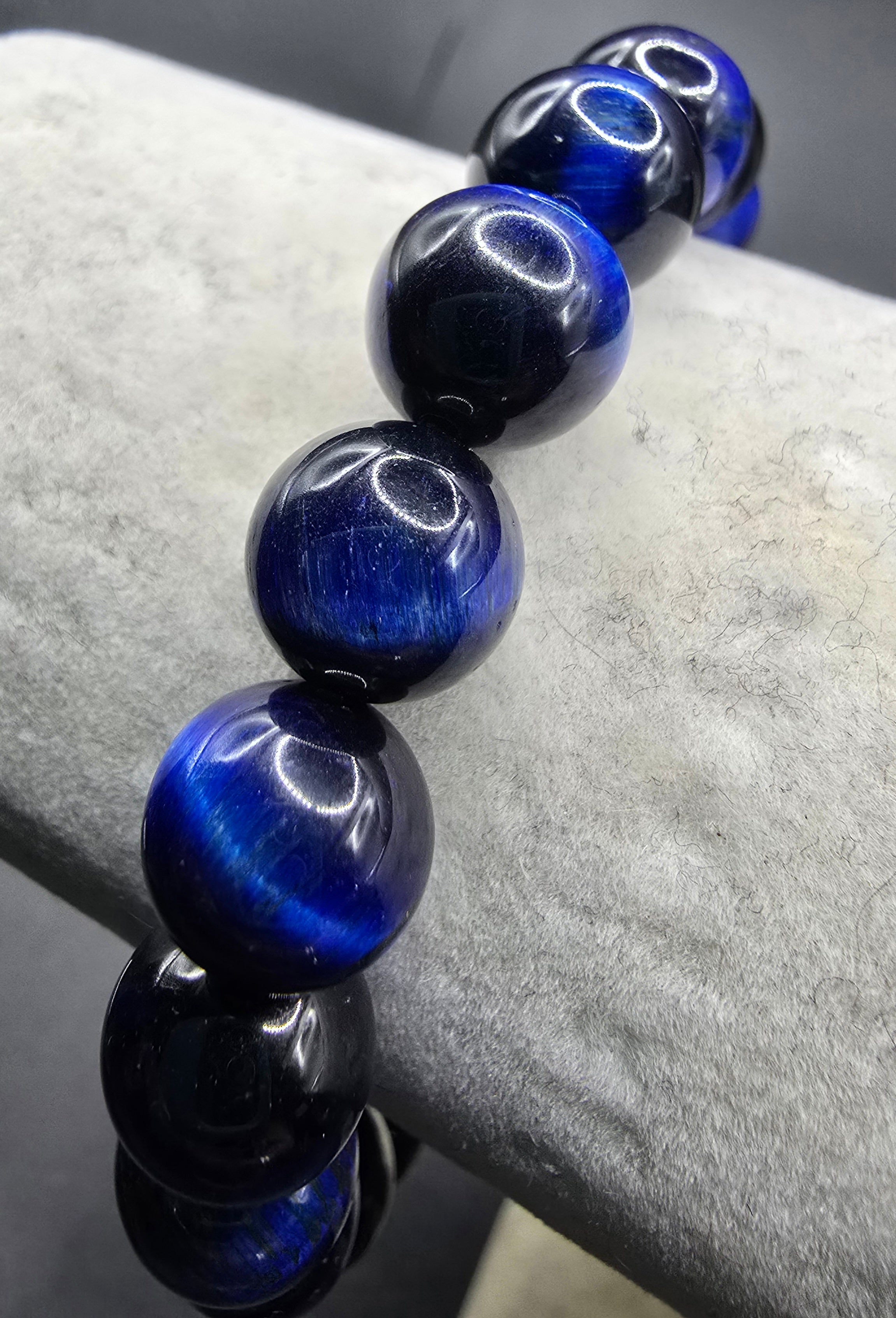 Bleu Tiger Eye